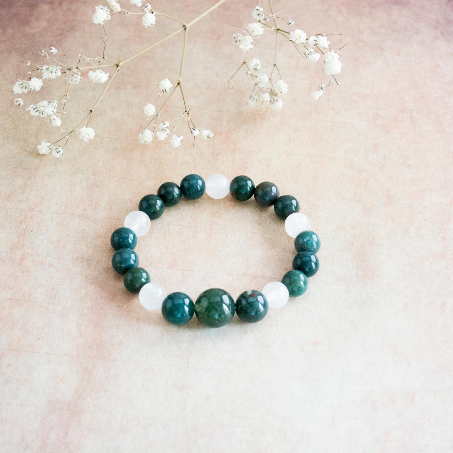 Moss Agate and Selenite, Beaded Healing Bracelet, Crystals for grounding balance harmony patience, Spiritual Jewelry, Strech bracelet