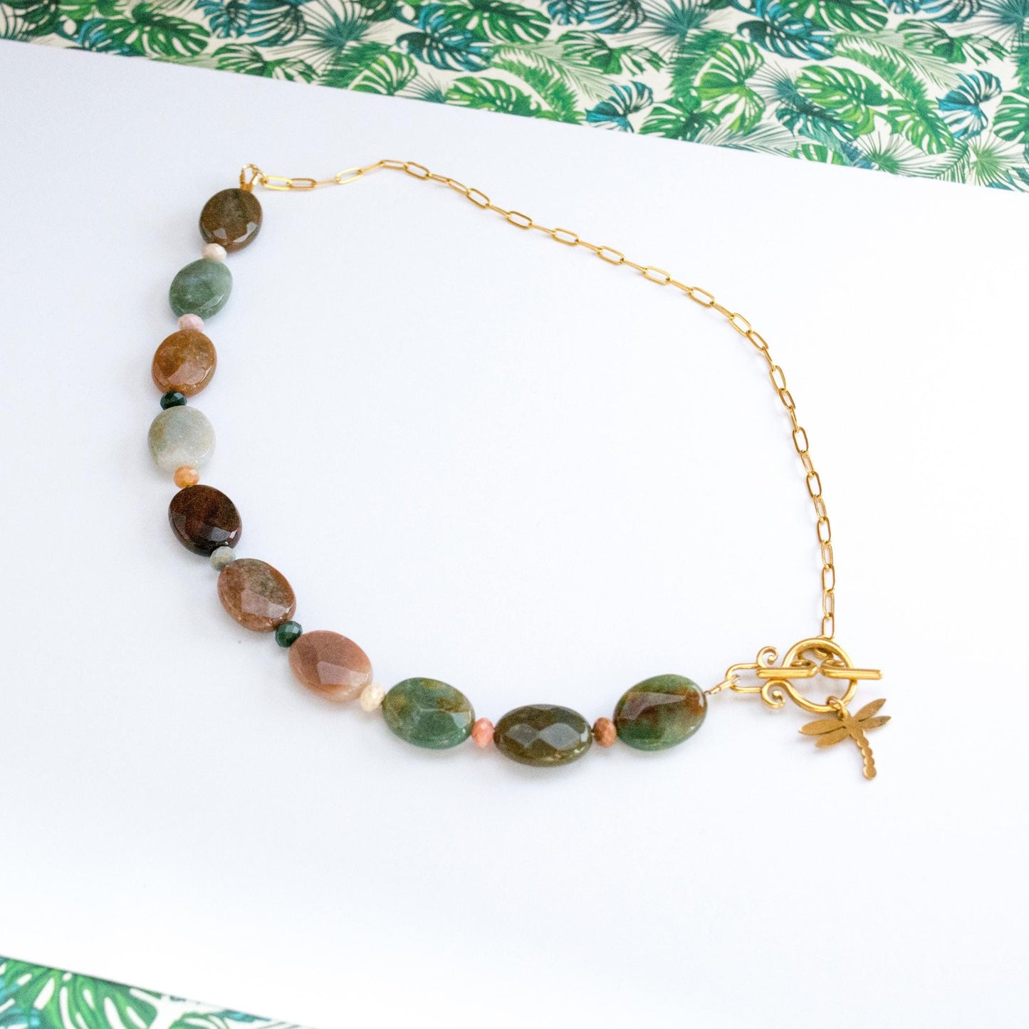 Dragonfly necklace, Assymetric choker crystal necklace, Indian Agate Crystal jewelry, Dragonfly Spirit animal Gemstone beaded necklace