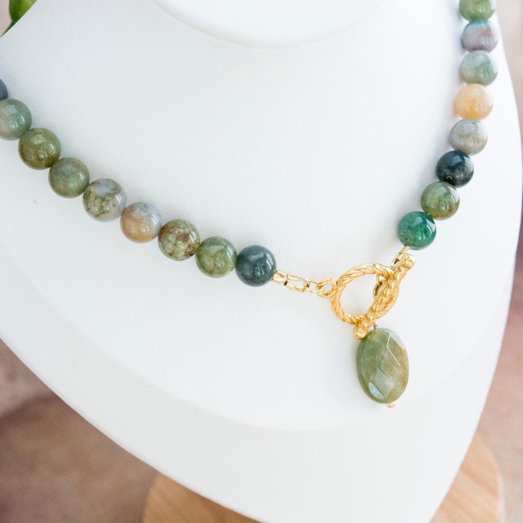 Indian agate crystal beaded princess necklace, Elegant Gemstone necklace for her, Green necklace, Self confidence crystal jewelry, Grounding